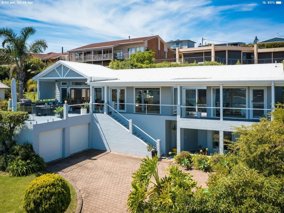 54 Lake House in Merimbula