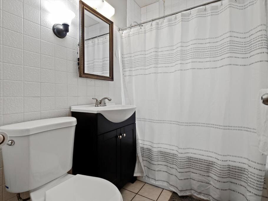 Convenient 5 bedroomMetro Milwaukee Brewers! House in West Allis