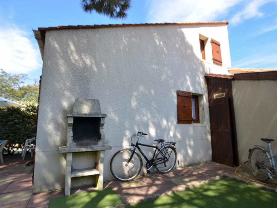 Maison avec piscine commune - La Palmyre, 6 pers - FR-1-705-42 House in Les Mathes
