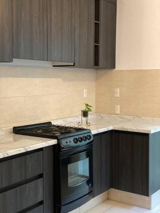 Casa Pirules- Parque Metropolitano Apartment in Leon