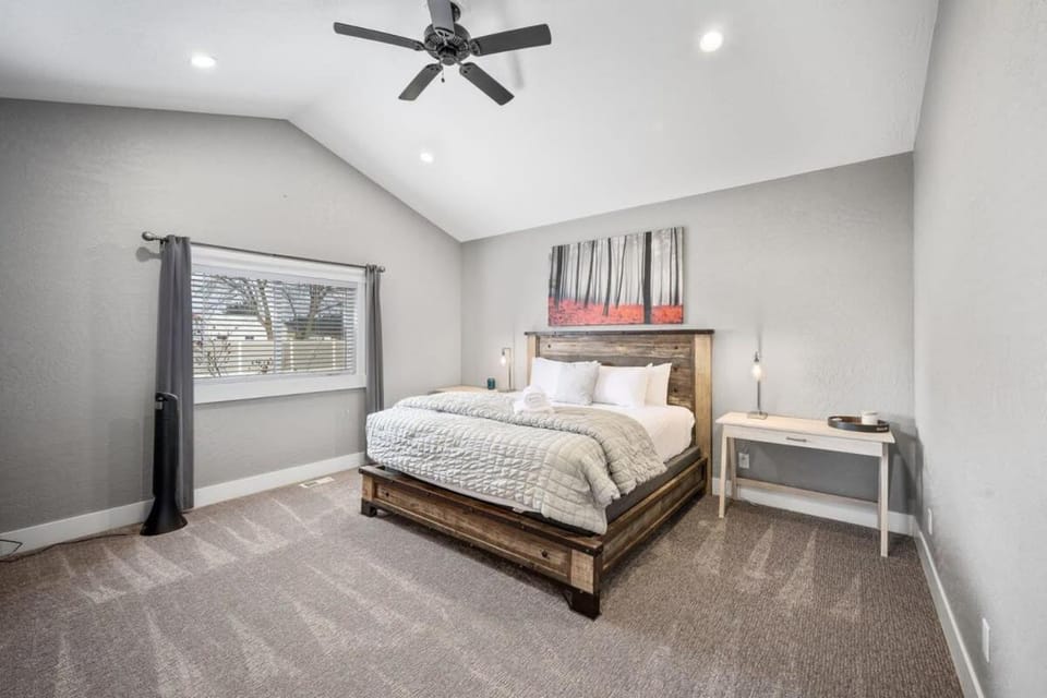 Bed, Day, Bedroom, furniture
