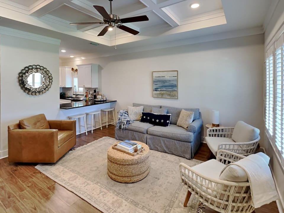 Kitchen or kitchenette, Living room, Seating area, furniture