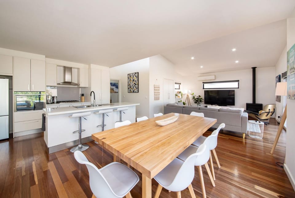 Living room, Dining area, flat iron, kitchen
