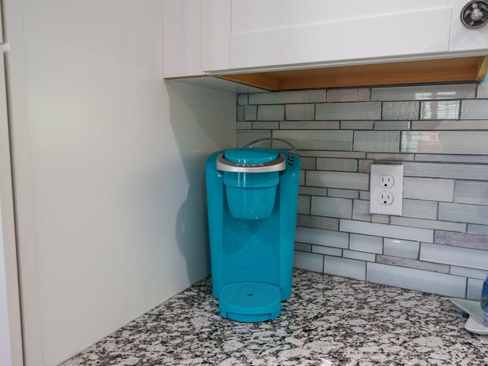 Coffee/tea facilities, Kitchen or kitchenette, kitchen
