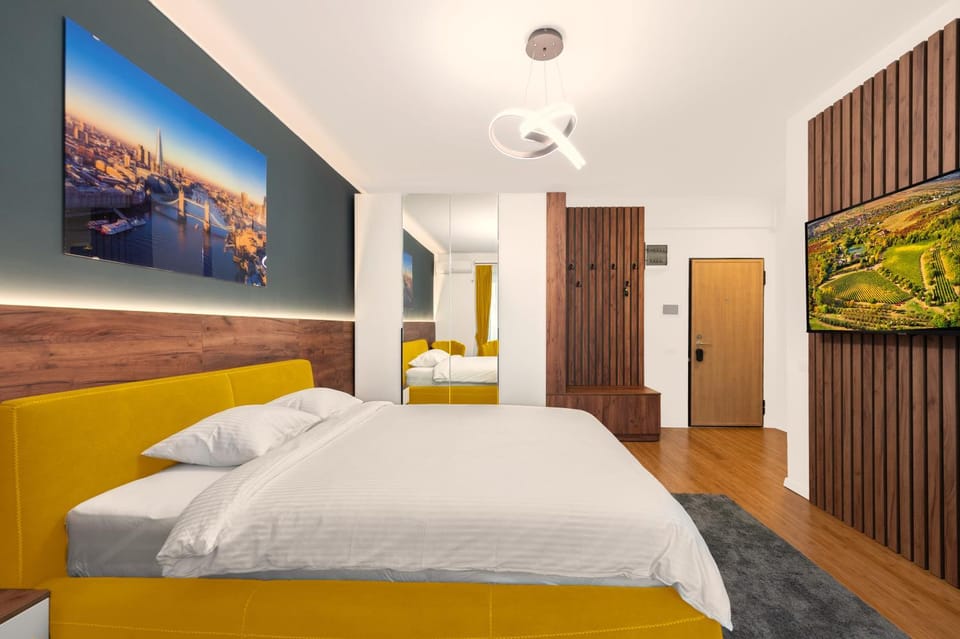 Bed, Photo of the whole room, Bedroom, wardrobe