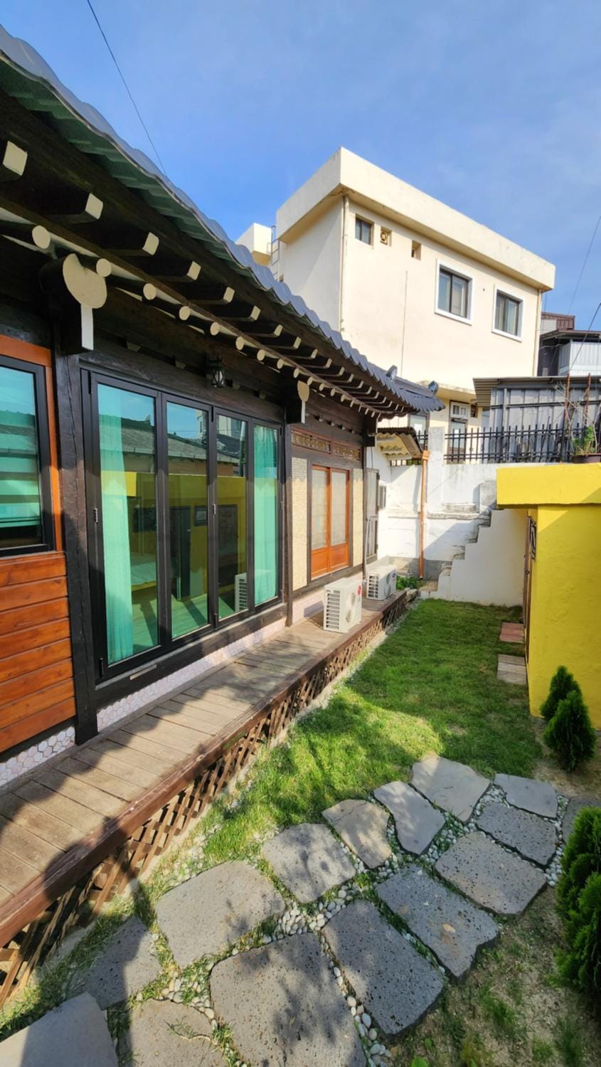 Property building, Garden, Garden view