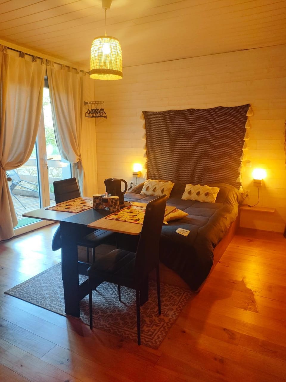 OFILDLEAU Bed and Breakfast in French Riviera