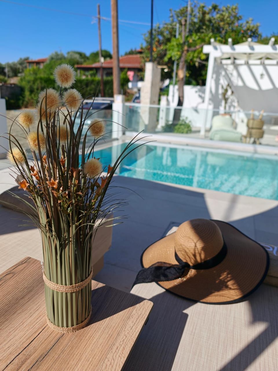Patio, Day, View (from property/room), Balcony/Terrace, Pool view, Swimming pool, sunbed