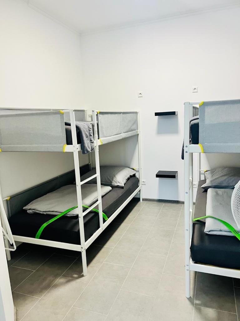 Bed, Bedroom, bunk bed