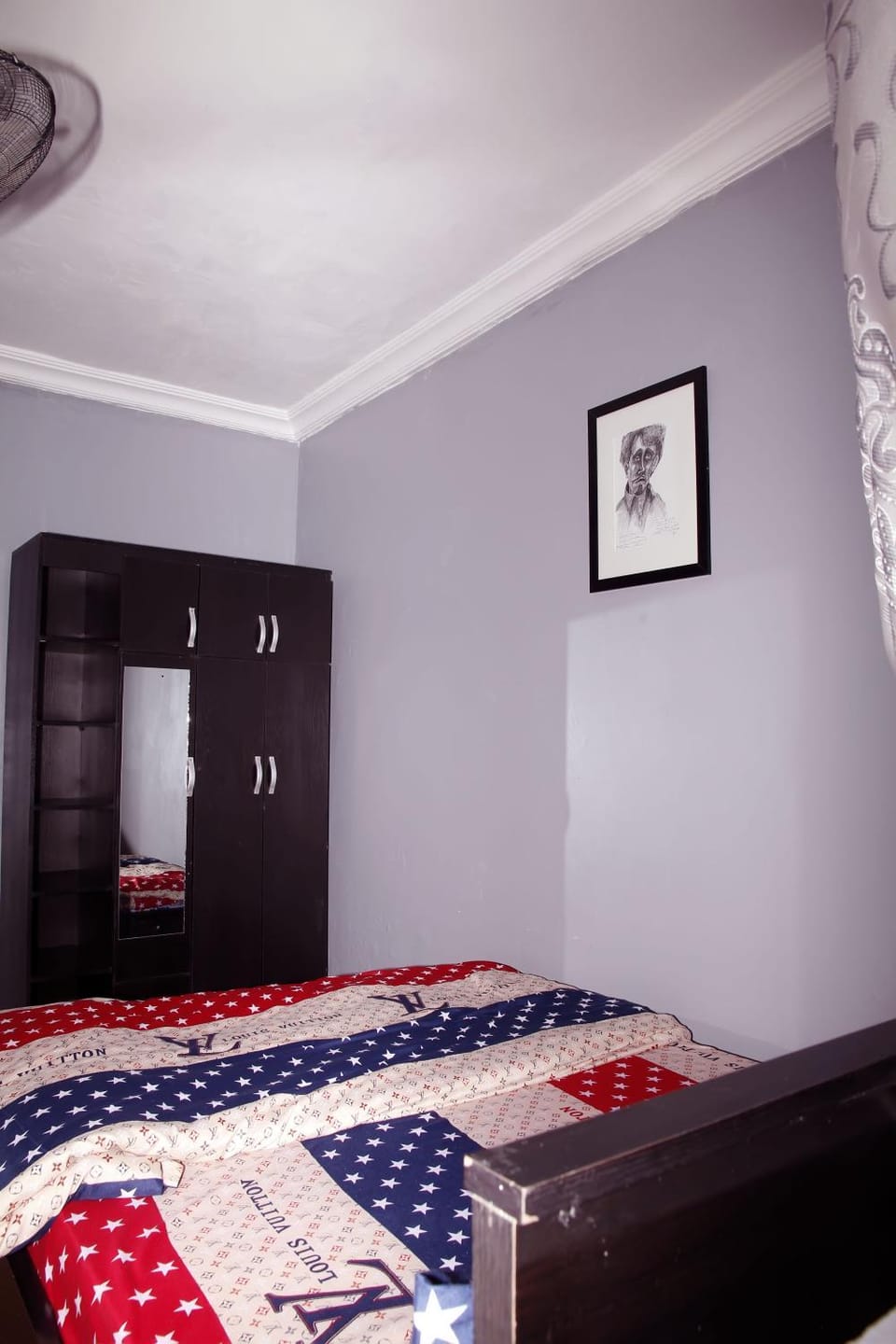 Smilley's Place - Sunshine Apartment in Lagos