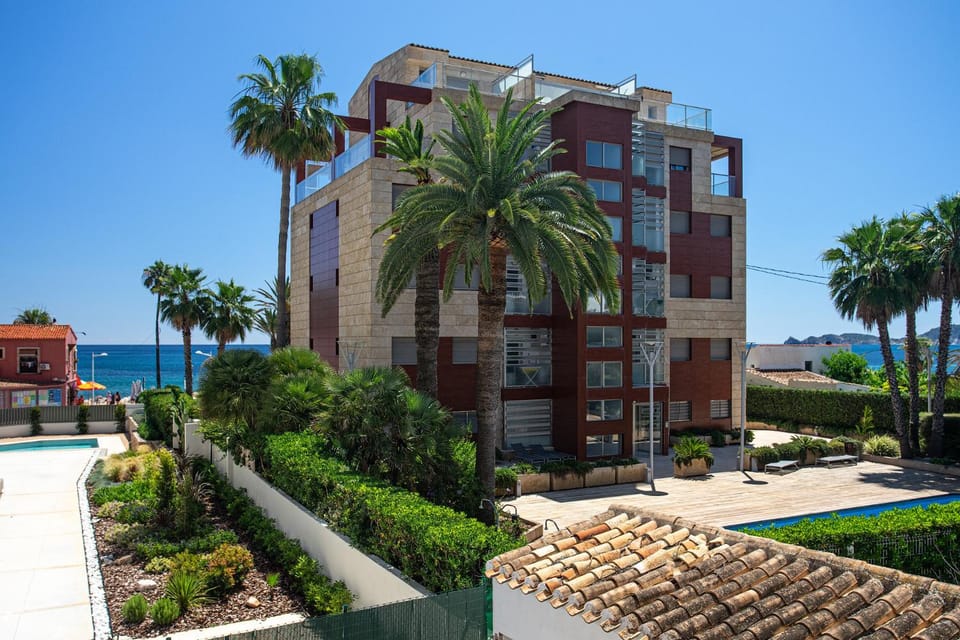 Garden, Sea view