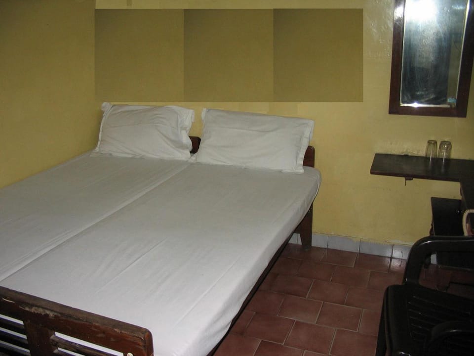 Vasantha Lodge Purasawalkam chennai Nature lodge in Chennai