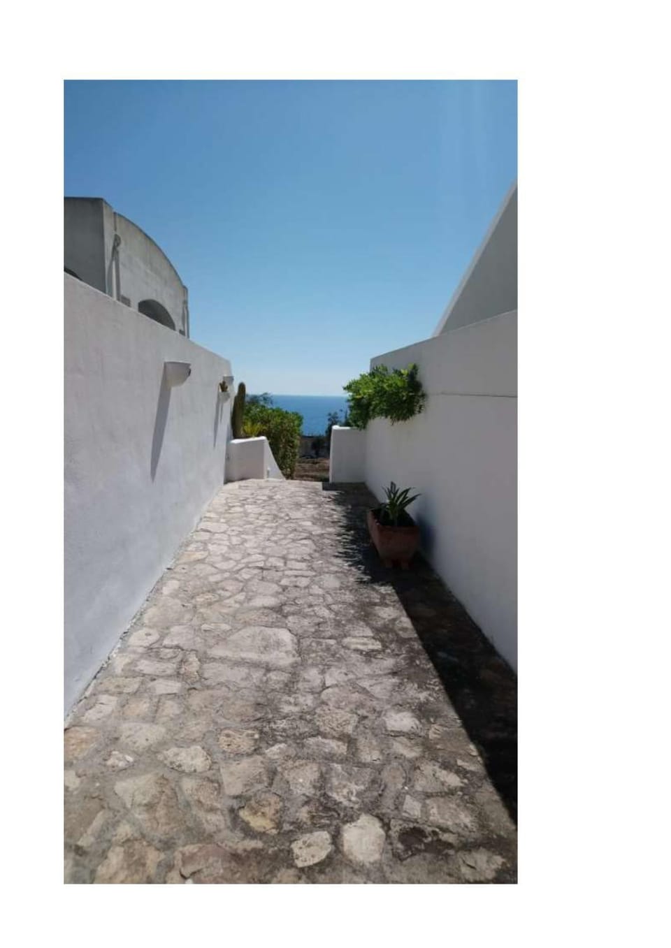 Sea view, Inner courtyard view