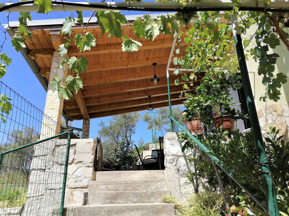House Klementina House in Primorje-Gorski Kotar County