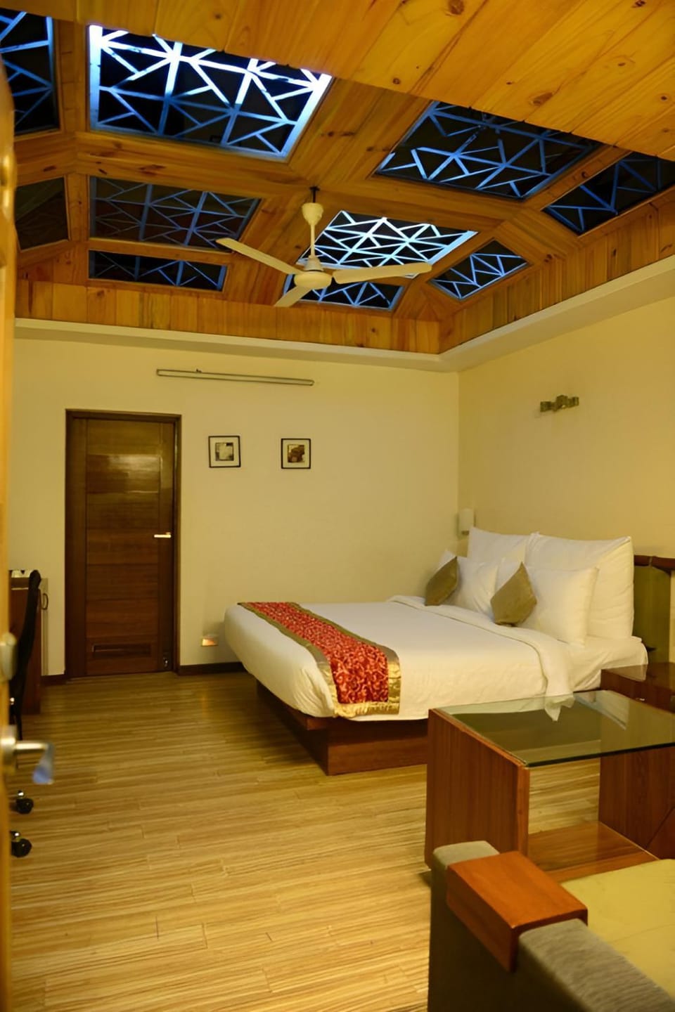 Narayani Heights Hotel & Resort Hotel in Ahmedabad