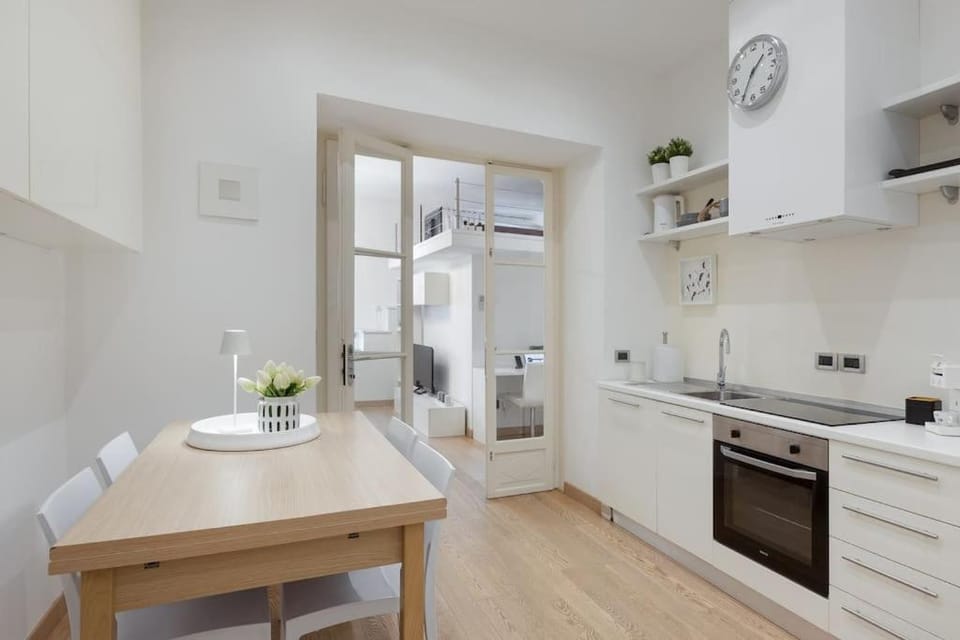 Kitchen or kitchenette, Dining area, dishwasher, minibar, pet friendly, stove