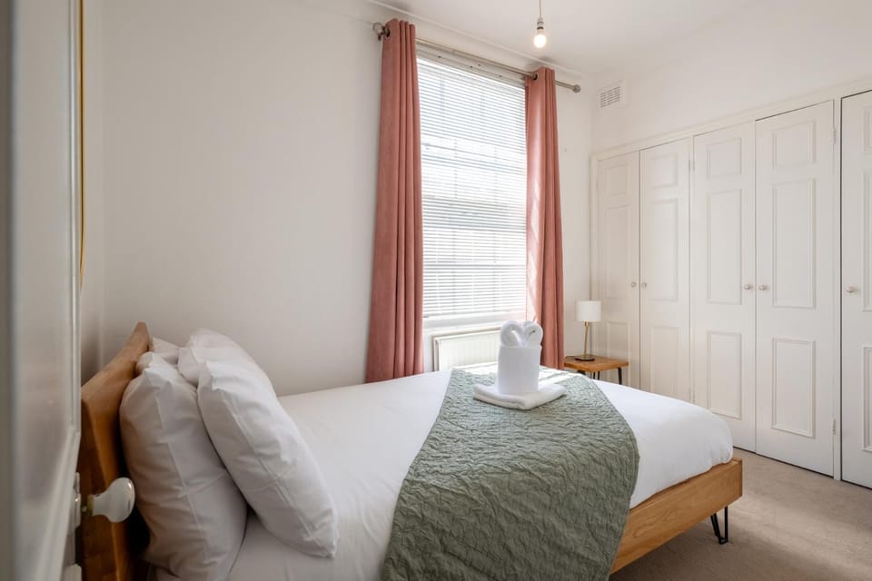 Charming & Central 2BD Flat - Islington Apartment in London Borough of Islington