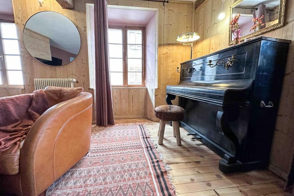 RIBERA 1 - Beautiful reformed house PARKING House in Catalonia