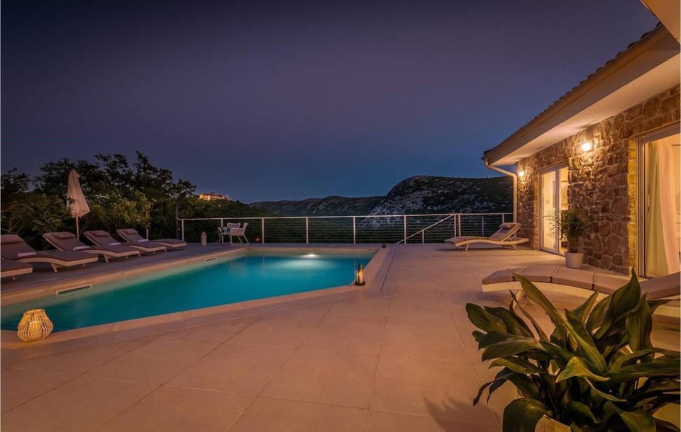 Night, Swimming pool