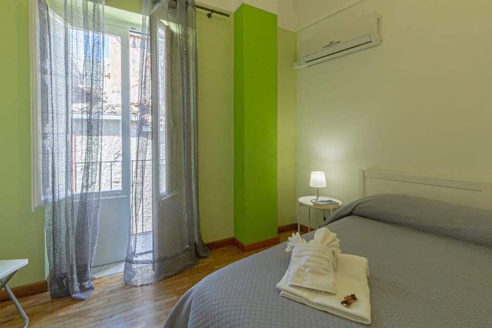 Balcony/Terrace, Bedroom, air conditioner