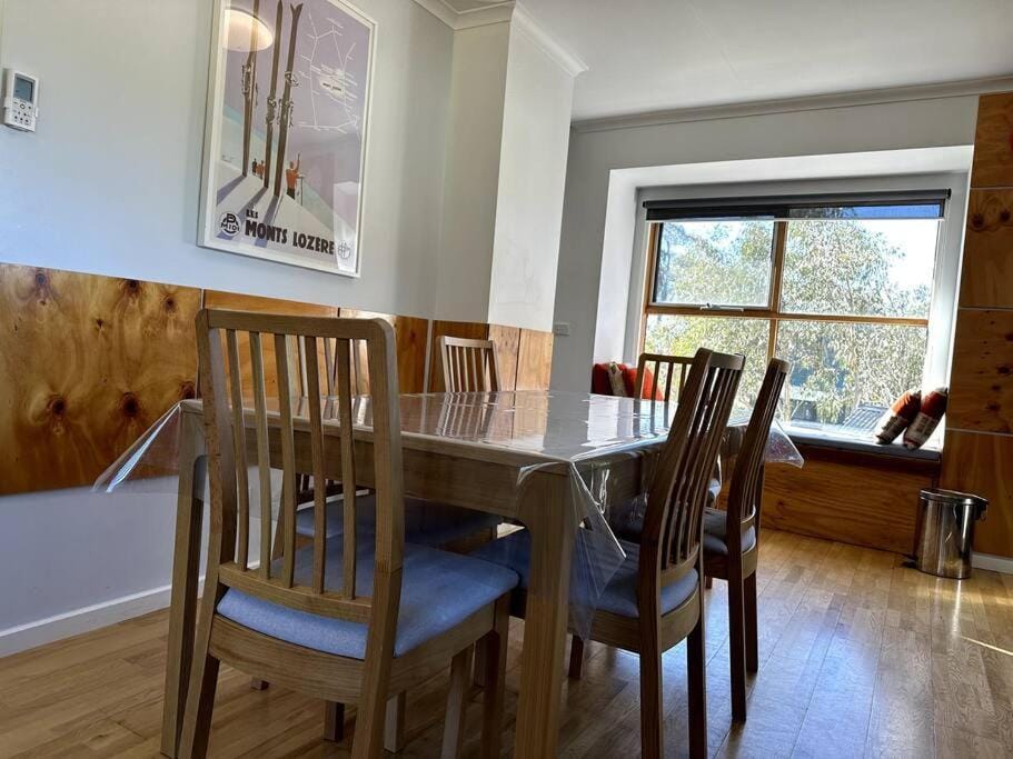 Cape Cod Chalet, alpine-getaways Chalet in Dinner Plain
