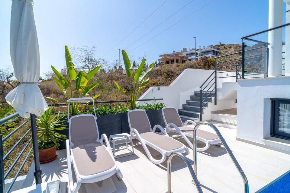 Villa Luxuria Private Pool Villa in Nerja