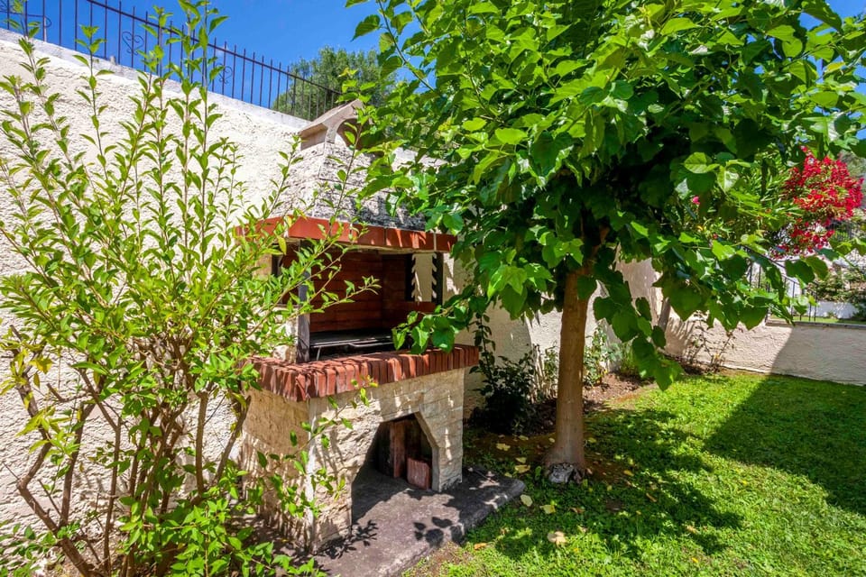 BBQ facilities, Garden