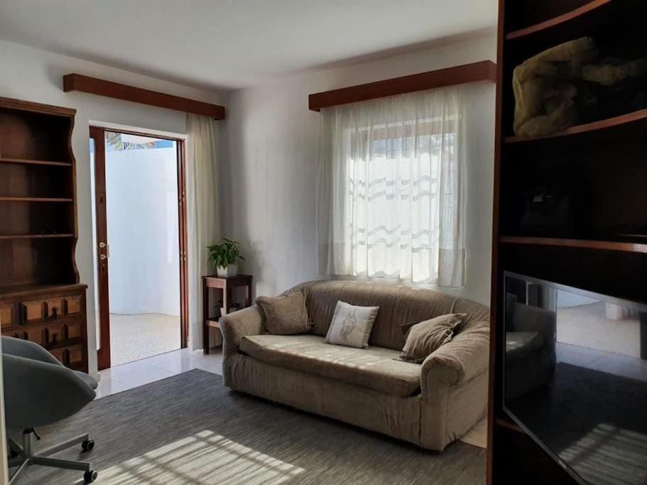 Apartamento Luminoso con Patio y Jardín Apartment in Puerto de la Cruz