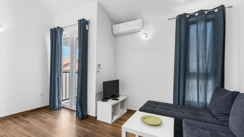 Apartment Anja with Balcony Apartment in Istria County