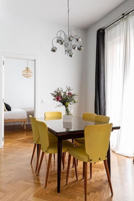 Infantas Piso at Justicia Barrio Apartment in Centro