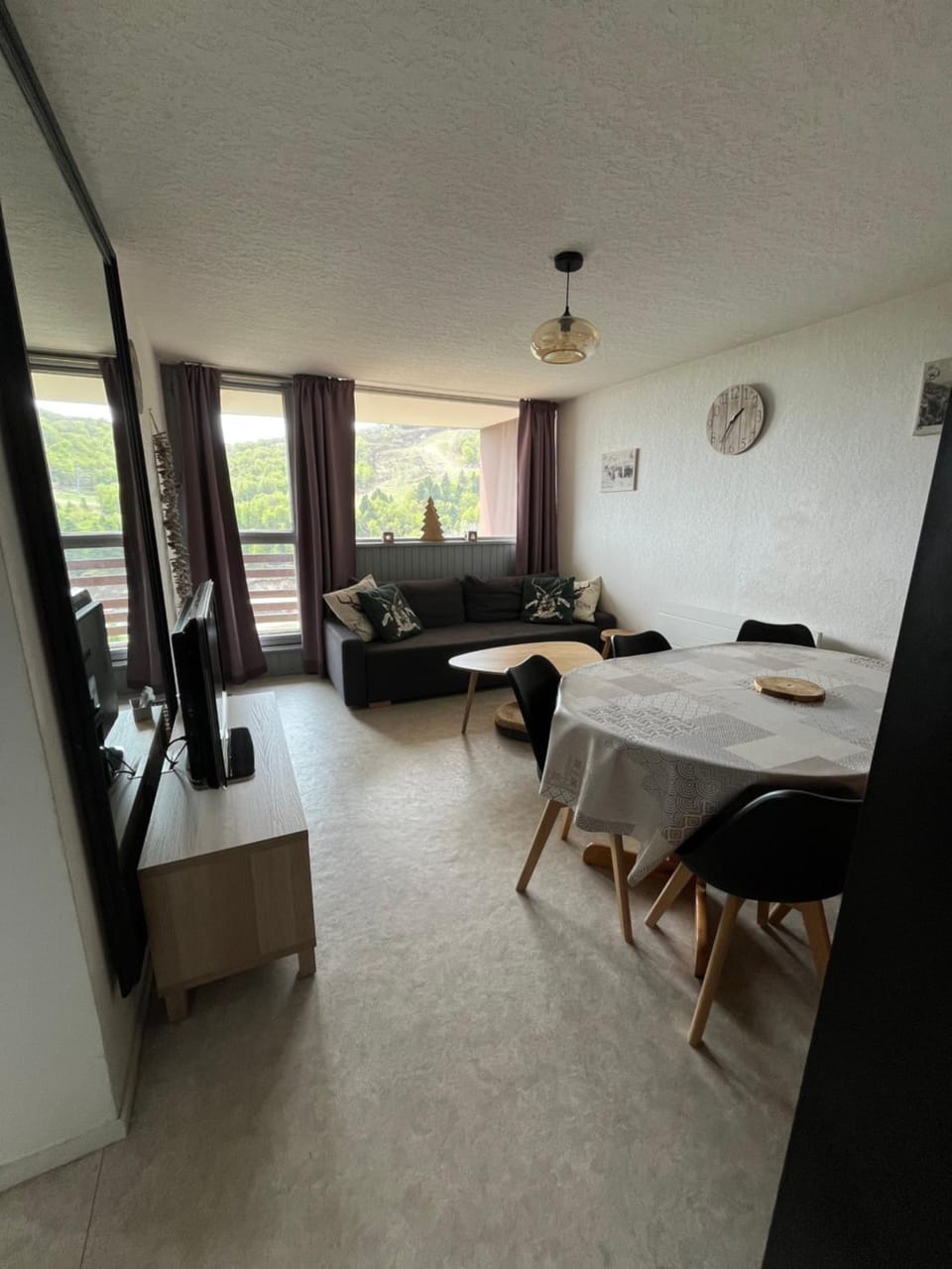 7 couchages et bébé au pied des pistes Apartment in Besse-et-Saint-Anastaise