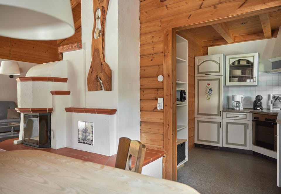 Kitchen or kitchenette, Photo of the whole room, pet friendly