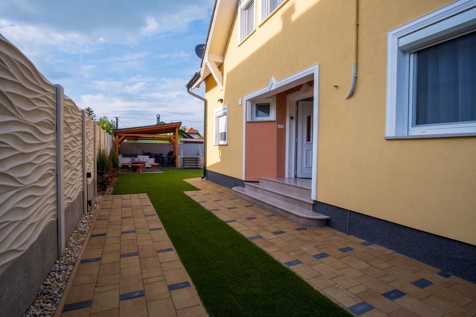 Property building, Garden, Garden view