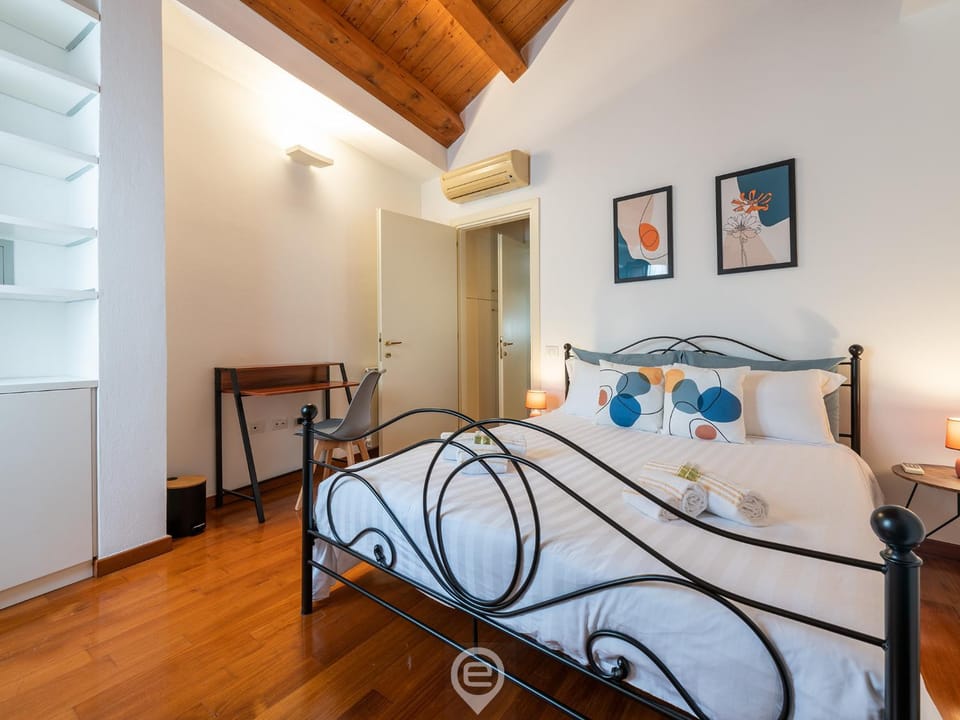 Estay - La Terrazza della Marina Apartment in Cagliari
