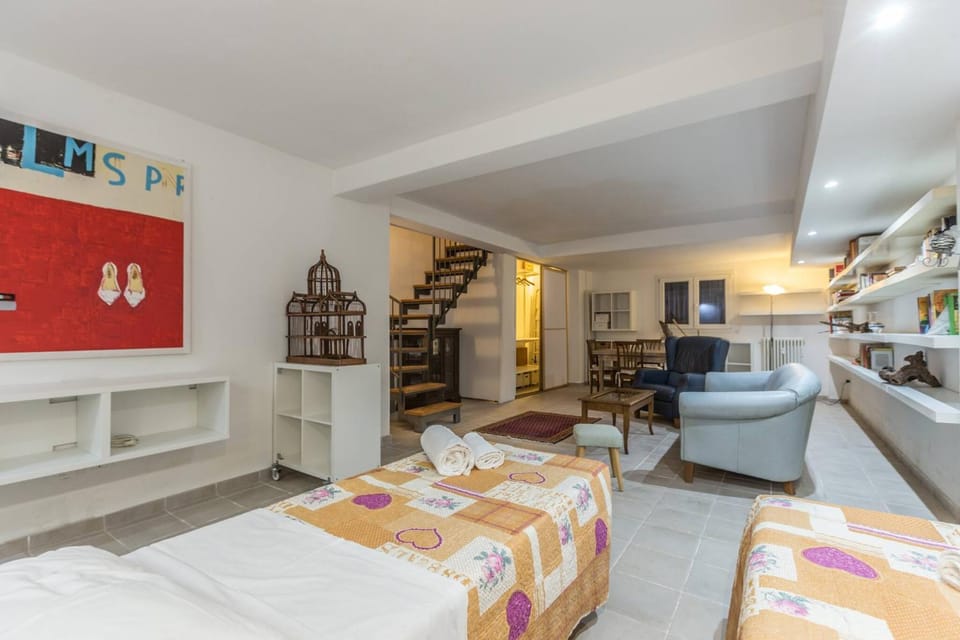 Communal lounge/ TV room, Living room