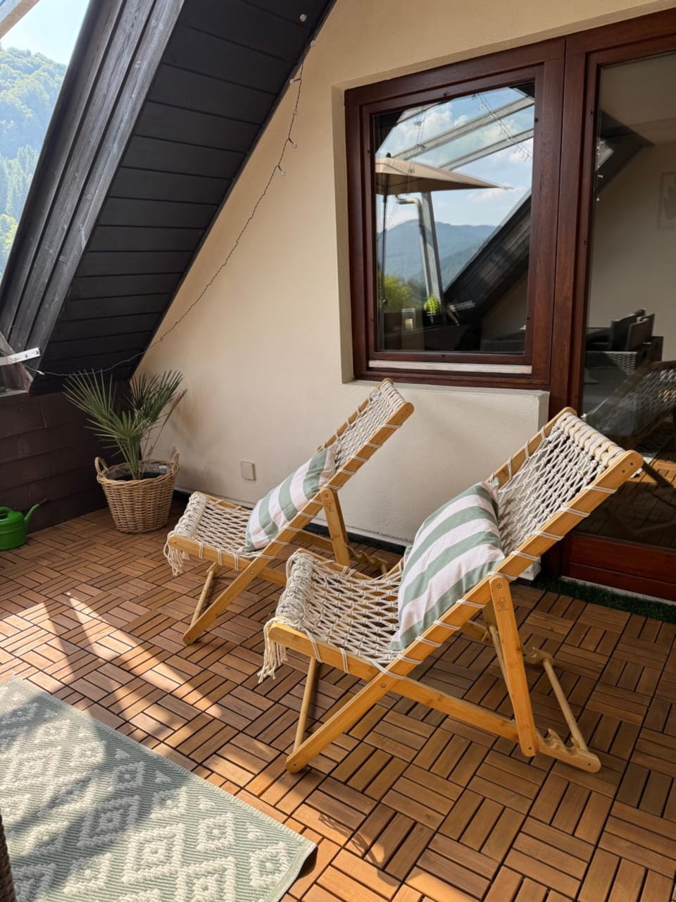 Balcony/Terrace, sunbed