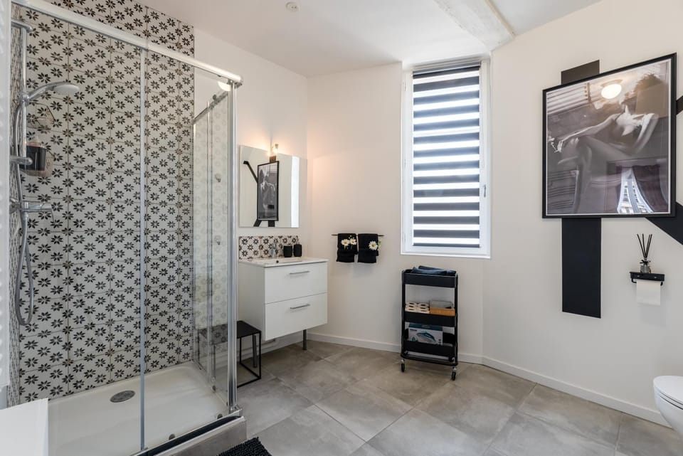 Shower, Bathroom