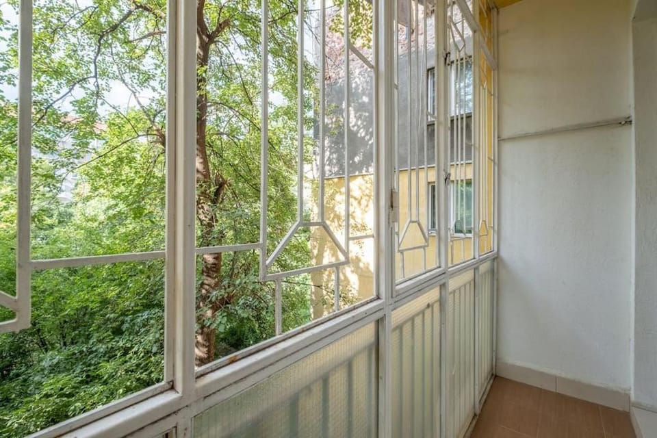 Gorgeous 2 BDRM fully equipped flat, TOP location Apartment in Sofia