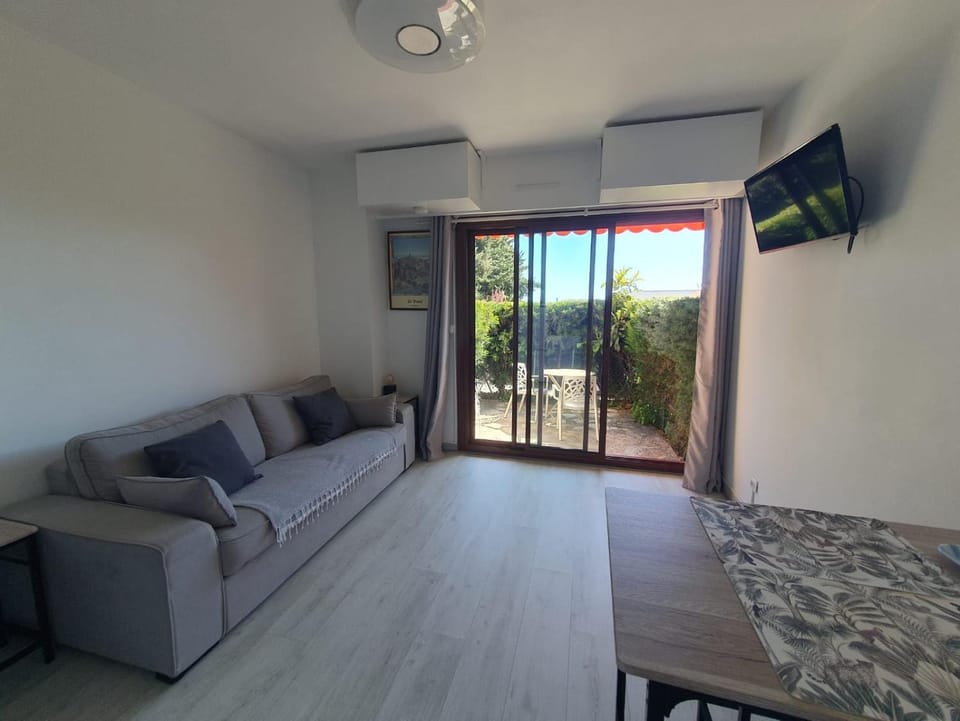 Charmant Studio avec terrasse et parking à Vence Apartment in Vence