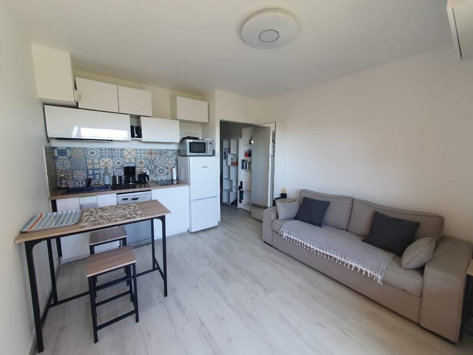 Charmant Studio avec terrasse et parking à Vence Apartment in Vence