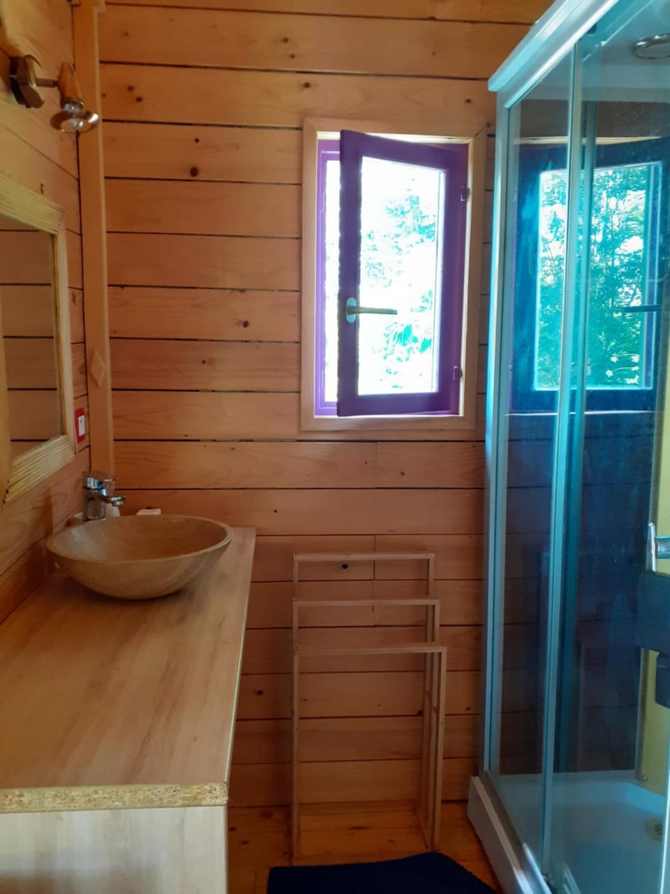 LE CHALET VERT Campground/ 
RV Resort in Occitanie