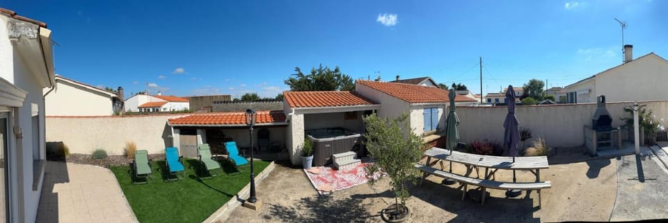 La Chicane House in La Faute-sur-Mer