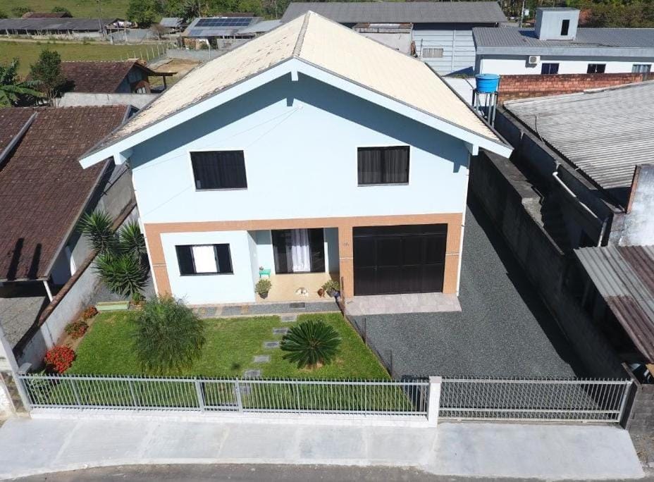 Property building, Bird's eye view, Street view