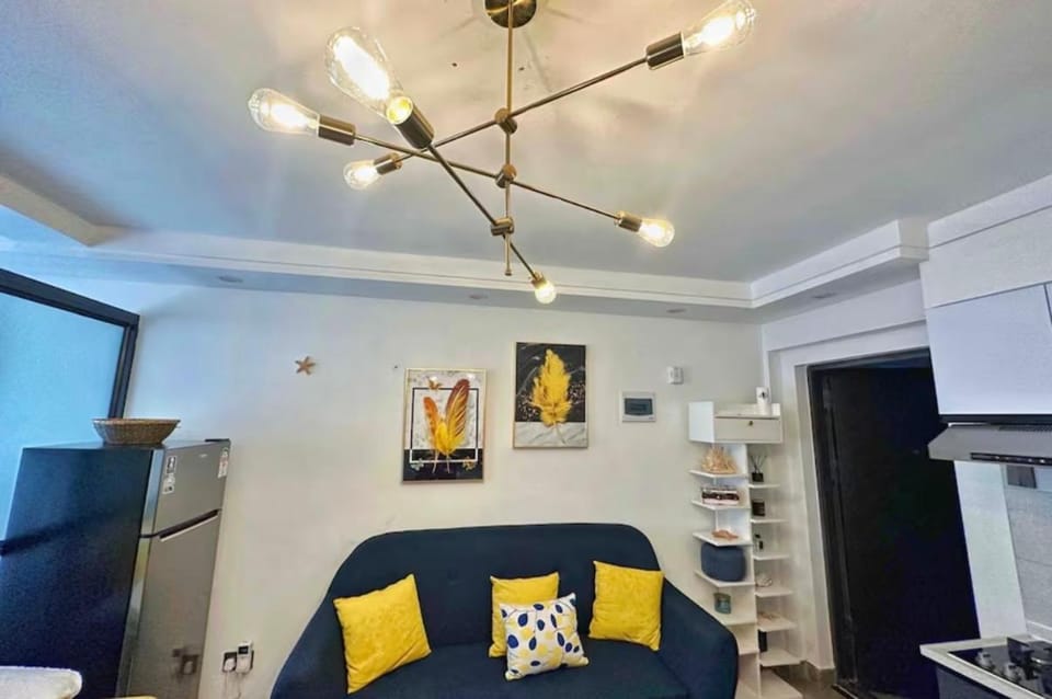 Modern 1BR in Kilimani, Nairobi, Kenya with Fast wifi, Netflix and Gym Apartment in Nairobi County