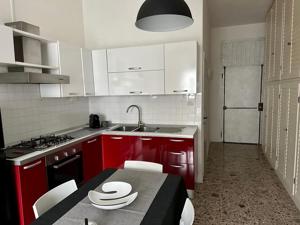 Kitchen or kitchenette, kitchen