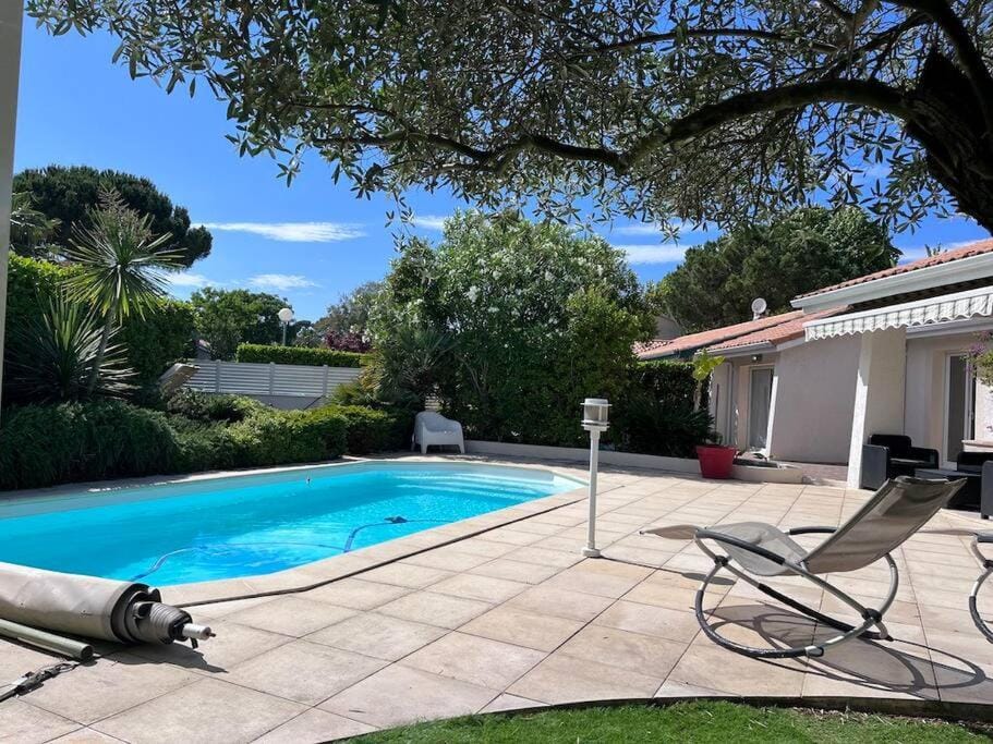 Pool view, Swimming pool