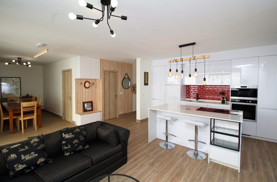 Kitchen or kitchenette, Living room, Dining area, dishwasher, minibar, stove