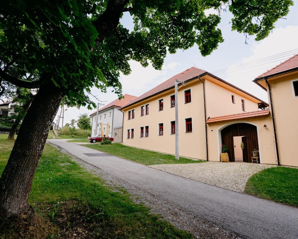 Apartmány Pernek Apartment hotel in Horní Planá