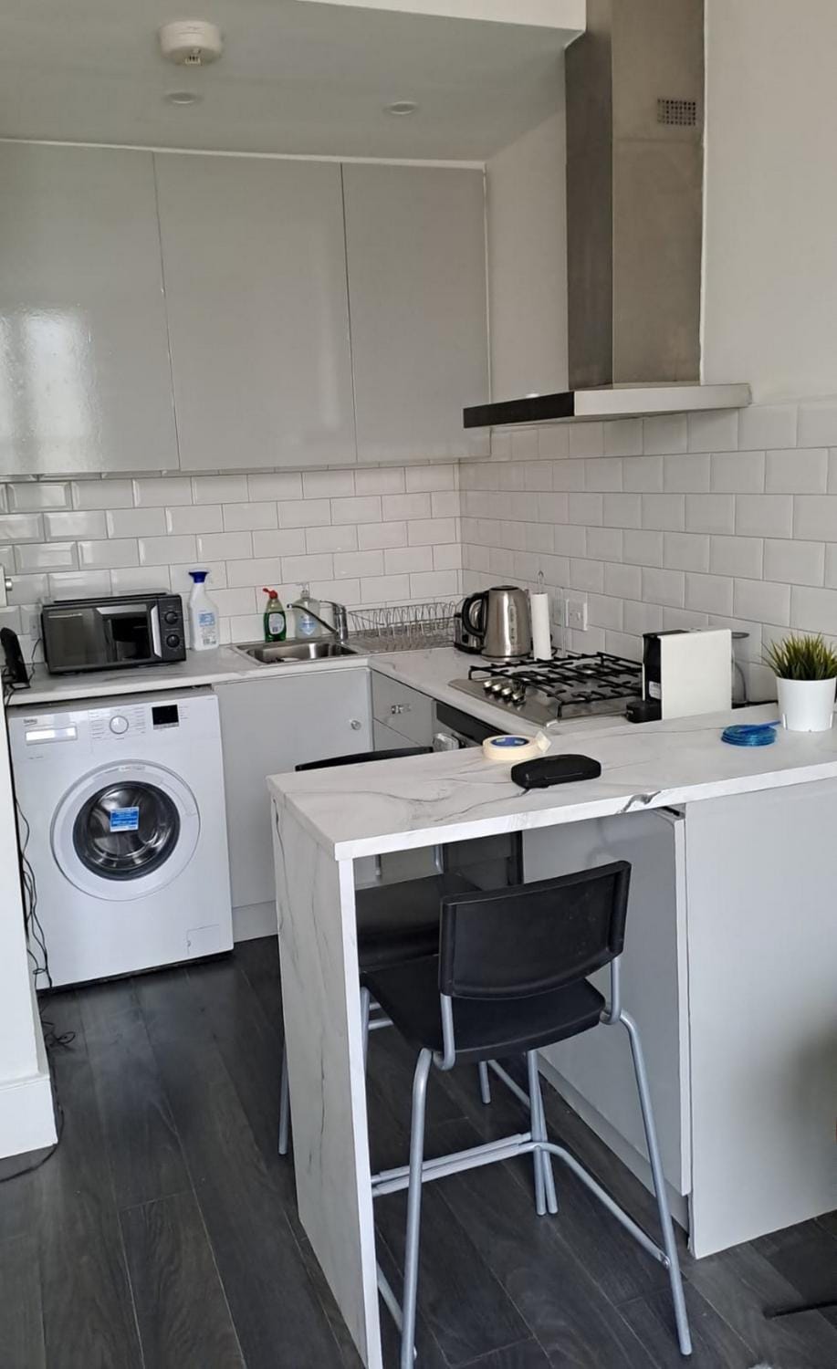 Property building, Kitchen or kitchenette, washing machine