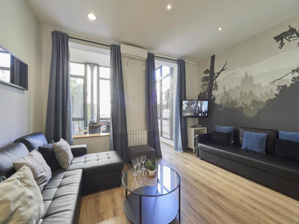 TV and multimedia, Living room, Seating area